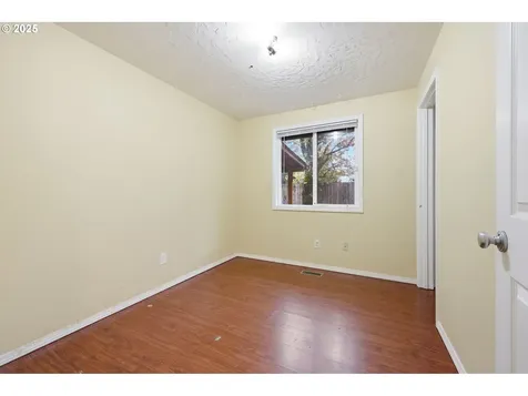 13228 SE Brooklyn Court Portland OR 97236