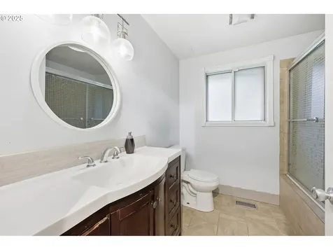 13228 SE Brooklyn Court Portland OR 97236