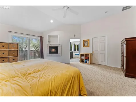 14234 NW Lakeshore Court Portland OR 97229