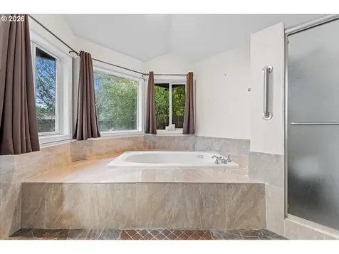 14234 NW Lakeshore Court Portland OR 97229