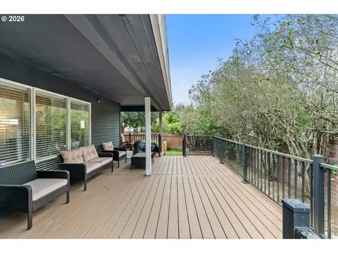 14234 NW Lakeshore Court Portland OR 97229