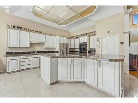 14234 NW Lakeshore Court Portland OR 97229