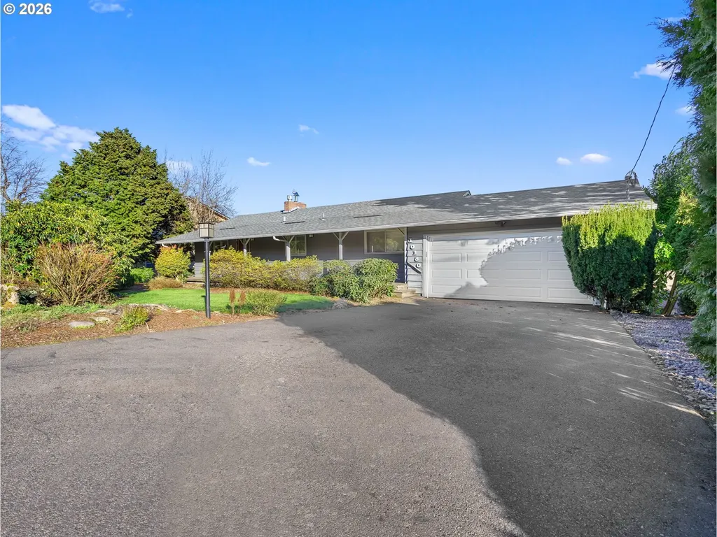 10180 SE Cresthill Road Happy Valley OR 97086
