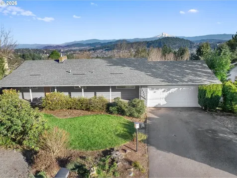 10180 SE Cresthill Road Happy Valley OR 97086