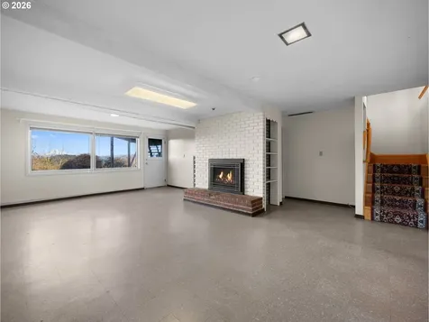 10180 SE Cresthill Road Happy Valley OR 97086