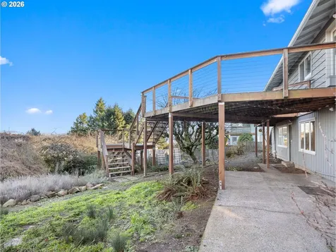 10180 SE Cresthill Road Happy Valley OR 97086