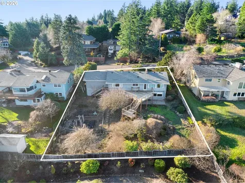 10180 SE Cresthill Road Happy Valley OR 97086