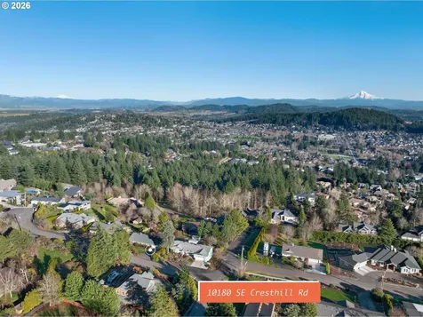 10180 SE Cresthill Road Happy Valley OR 97086