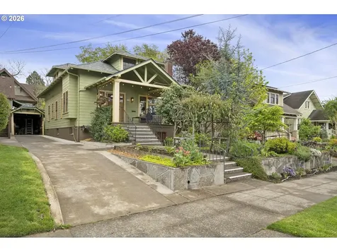 1212 SE 50th Avenue Portland OR 97215