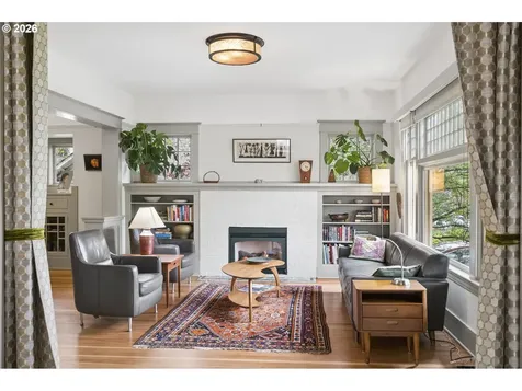 1212 SE 50th Avenue Portland OR 97215