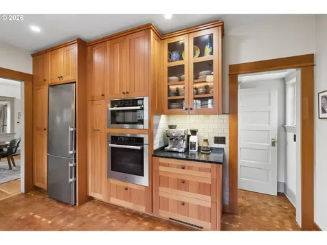 1212 SE 50th Avenue Portland OR 97215