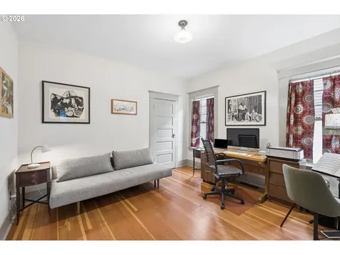 1212 SE 50th Avenue Portland OR 97215