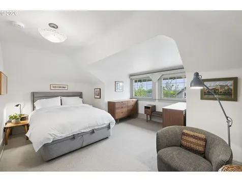 1212 SE 50th Avenue Portland OR 97215