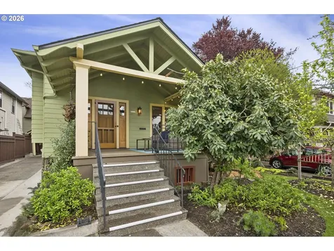 1212 SE 50th Avenue Portland OR 97215