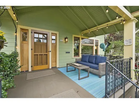 1212 SE 50th Avenue Portland OR 97215