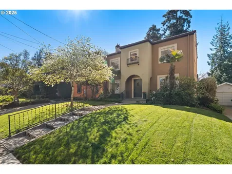 3354 NE Us Grant Place Portland OR 97212