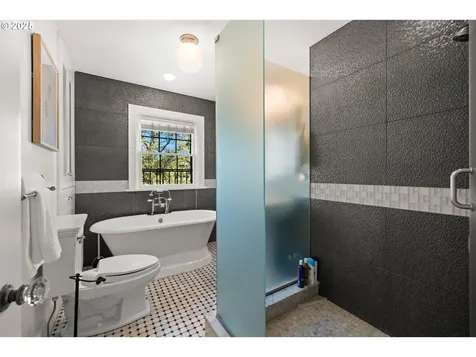 3354 NE Us Grant Place Portland OR 97212