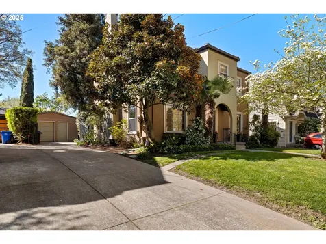 3354 NE Us Grant Place Portland OR 97212