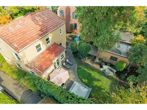 3354 NE Us Grant Place Portland OR 97212