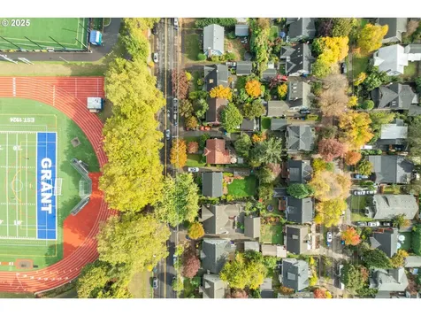 3354 NE Us Grant Place Portland OR 97212