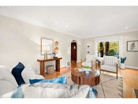 3354 NE Us Grant Place Portland OR 97212