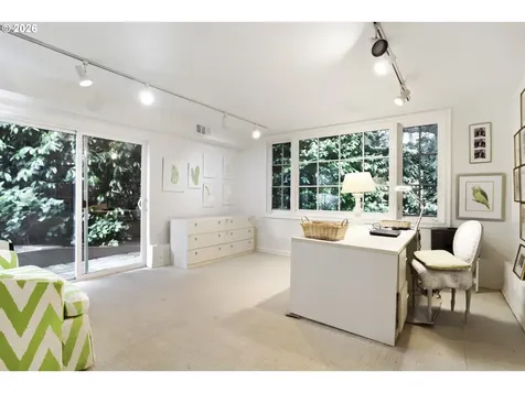 6394 SW Burlingame Avenue Portland OR 97239