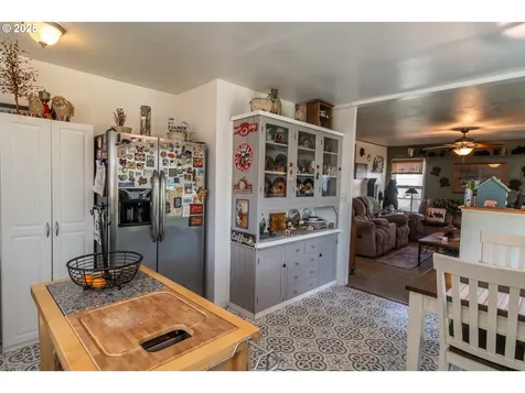 1630 NE Morris Street Roseburg OR 97470