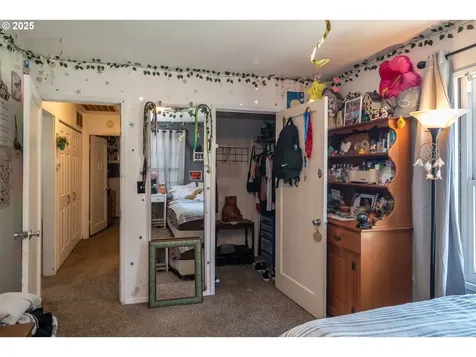 1630 NE Morris Street Roseburg OR 97470