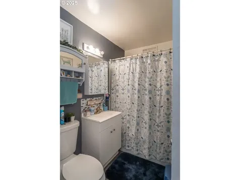 1630 NE Morris Street Roseburg OR 97470