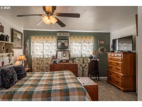 1630 NE Morris Street Roseburg OR 97470