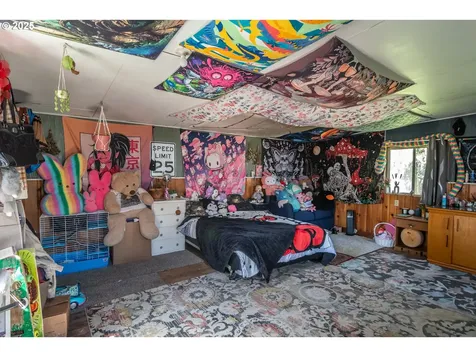 1630 NE Morris Street Roseburg OR 97470