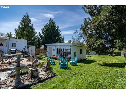 1630 NE Morris Street Roseburg OR 97470