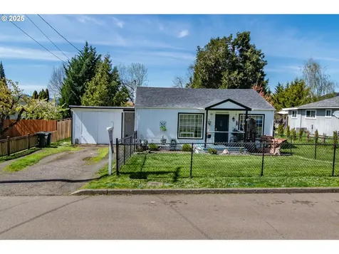 1630 NE Morris Street Roseburg OR 97470