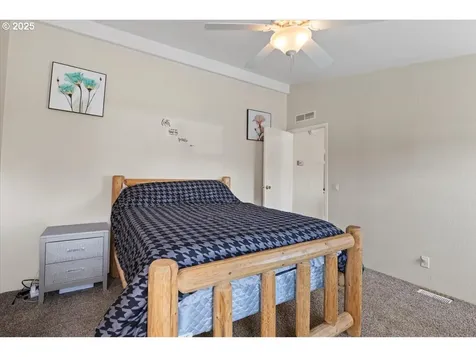 5177 Mango Avenue SE Salem OR 97317