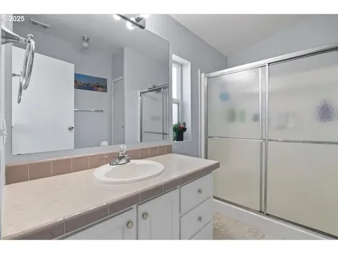 5177 Mango Avenue SE Salem OR 97317