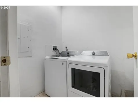 5177 Mango Avenue SE Salem OR 97317