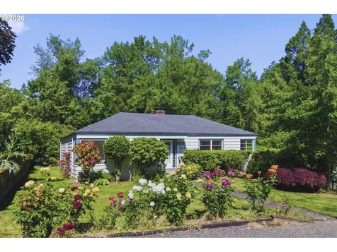 9009 SW 36th Avenue Portland OR 97219