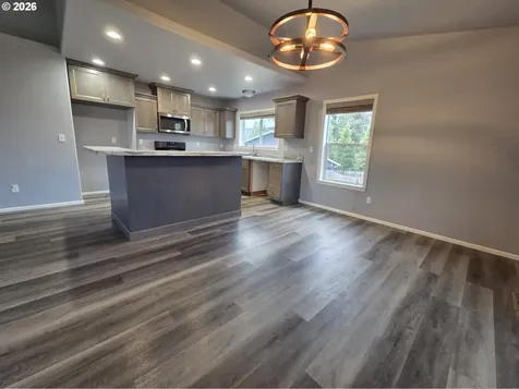 263 Addison Avenue Sutherlin OR 97479