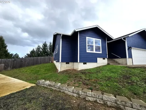 263 Addison Avenue Sutherlin OR 97479