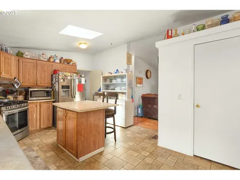 1060 Cornutt Street Myrtle Creek OR 97457
