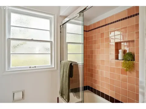 4116 NE 17th Avenue Portland OR 97211