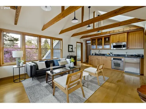 4116 NE 17th Avenue Portland OR 97211