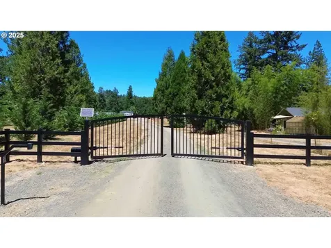 375 Minnesota Boulevard Roseburg OR 97471