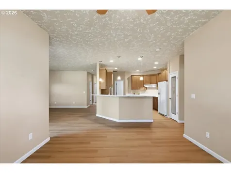 4061 Glendale Avenue NE Salem OR 97305