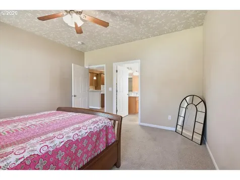 4061 Glendale Avenue NE Salem OR 97305