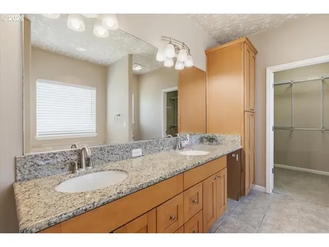 4061 Glendale Avenue NE Salem OR 97305