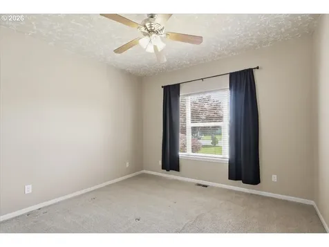 4061 Glendale Avenue NE Salem OR 97305