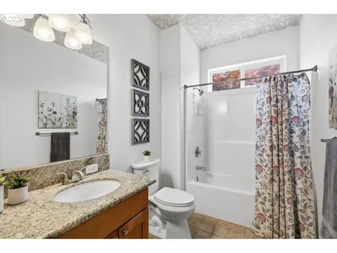 4061 Glendale Avenue NE Salem OR 97305