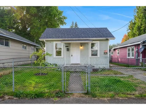 321 NW 2nd Avenue Kelso WA 98626