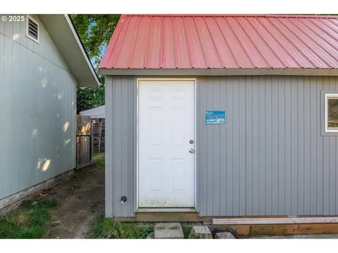 321 NW 2nd Avenue Kelso WA 98626